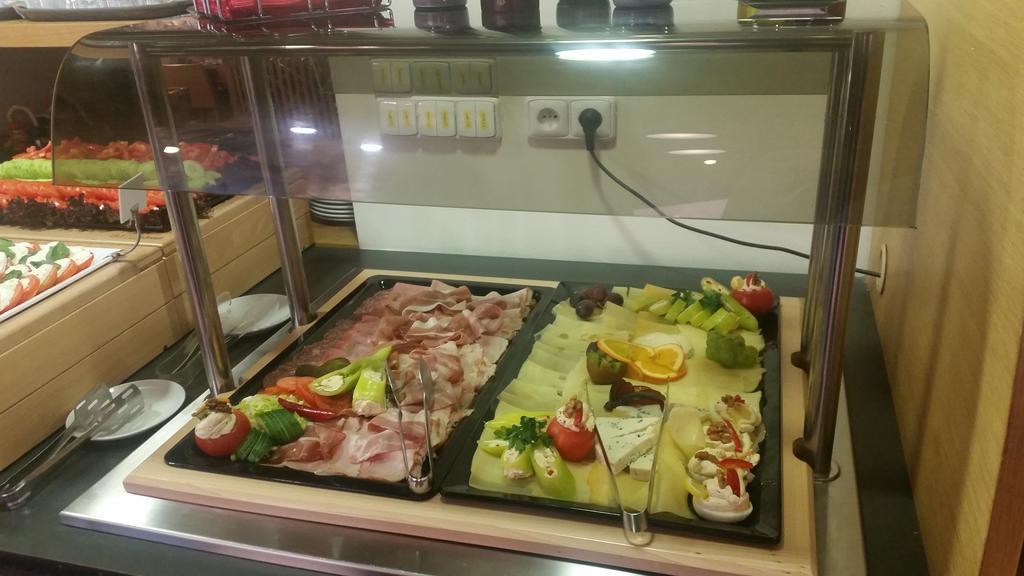 Aparthotel Lipa Krásná Lípa Esterno foto